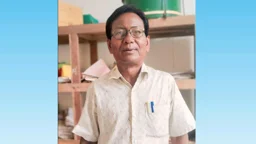 ৩৩ বছর ধরে আলো ছড়াচ্ছেন কালি মোহন স্যার