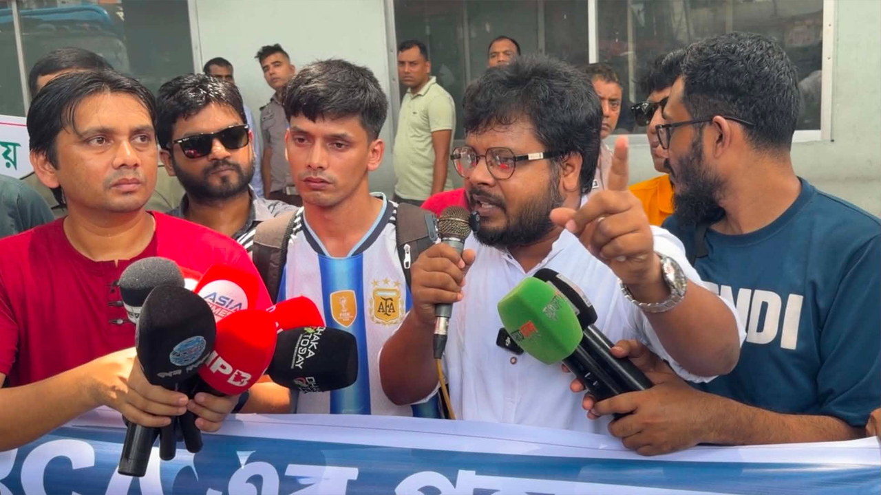 ৯ম গ্রেডের শিক্ষক নিয়োগ কাদের হাতে, জানতে চান চাকরিপ্রার্থীরা