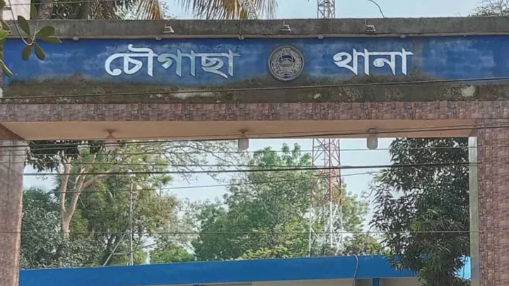 যশোরে আলমসাধু-মোটরসাইকেলের সংঘর্ষে স্কুলছাত্র নিহত