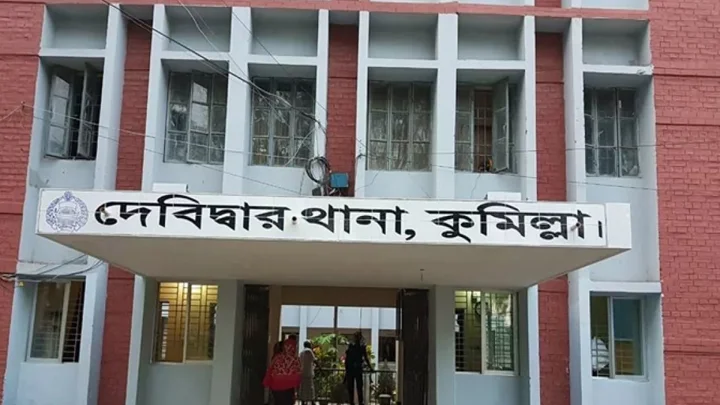 কুমিল্লায় মা-ভাতিজিসহ ৩ জনকে হত্যা, যুবক আটক