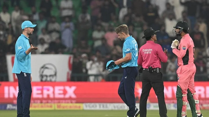 বাংলাদেশি আম্পায়ারের গায়ে ধাক্কা, শাস্তি পেলেন হারিস রউফ