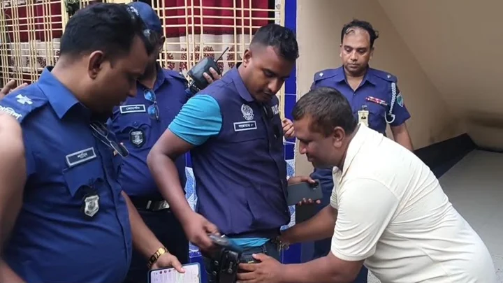 ভাইরাল সেই ভিডিওর ব্যাখ্যা দিল পুলিশ