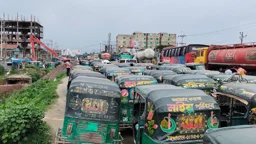 গ্যাস সংকটে ব্রাহ্মণবাড়িয়ার সব সিএনজি স্টেশন বন্ধ