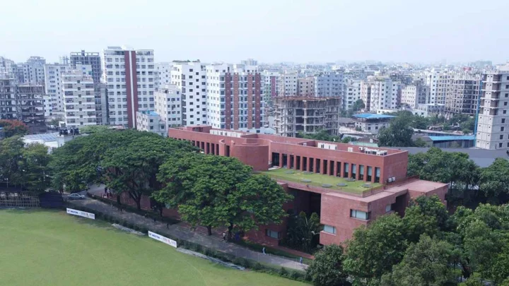 দায়িত্বশীল গবেষণা ও প্রকাশনা নিয়ে ইউল্যাবে জাতীয় গোলটেবিল আলোচনা