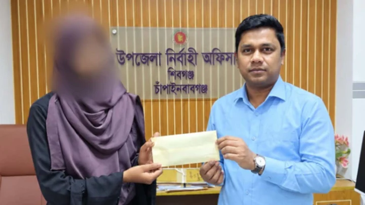 নিজের বাল্যবিয়ে রুখতে ইউএনও অফিসে ষষ্ঠ শ্রেণির ছাত্রী