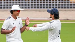 ডিআরএসের কৃতিত্ব নিয়ে সূর্যবংশীকে কিষানের খোঁচা