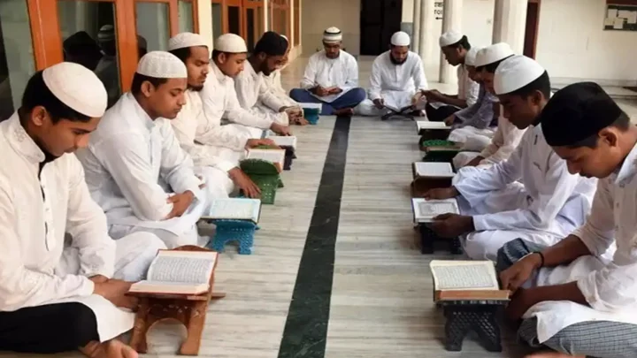 কথিত উগ্রবাদের অজুহাতে পশ্চিমবঙ্গে ২৫২ মাদরাসা বন্ধের নির্দেশ