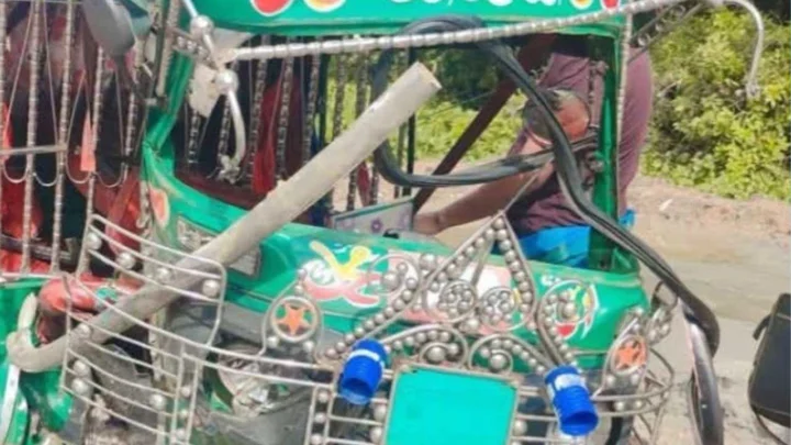 লক্ষ্মীপুরে প্রাইভেটকার-অটোরিকশার সংঘর্ষে আহত ৫