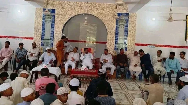 মসজিদে চেয়ার-সোফা বসিয়ে এমপির সভা, সমালোচনার ঝড়