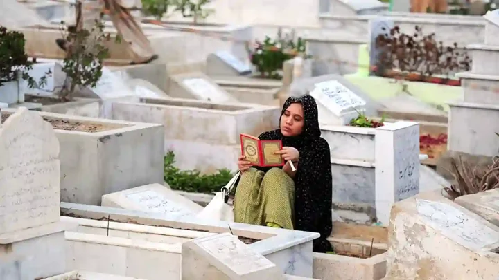 নারীরা কি কবর জিয়ারত করতে পারবেন