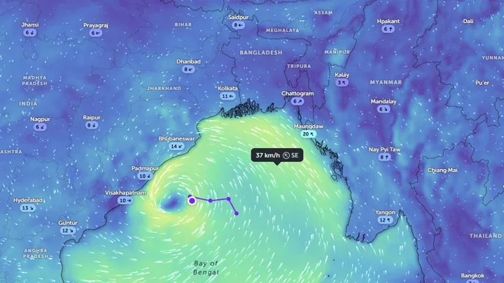 বঙ্গোপসাগরে নিম্নচাপ, বাংলাদেশে কি আঘাত হানবে