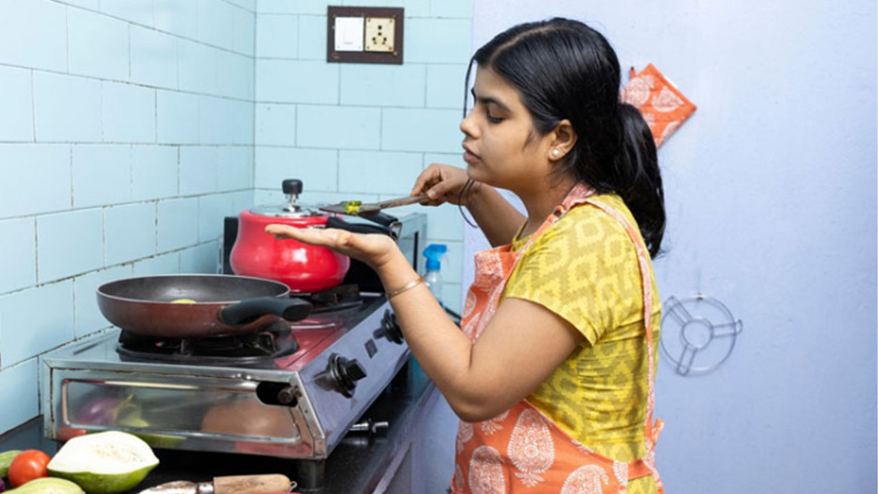 নোয়াখালীতে গ্যাস সরবরাহ বন্ধ, ভোগান্তিতে ৩০ হাজার গ্রাহক
