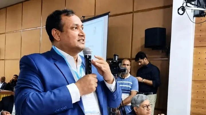 বক্তব্যের জন্য দুঃখ প্রকাশ করে ব্যাখ্যা দিলেন ঢাকা সেন্ট্রাল ইউনিভার্সিটির ভিসি