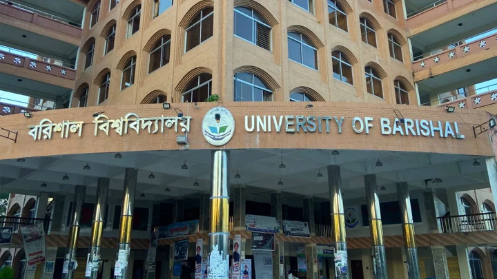 প্রতিষ্ঠার ১৫ বছরেও সমাবর্তন হয়নি ববিতে, অপেক্ষায় শিক্ষার্থীরা