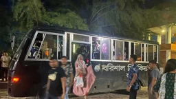 চালক সংকটে বিঘ্নিত ববি পরিবহনব্যবস্থা