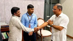 উচ্চশিক্ষার স্বপ্নপূরণে নাজমুলের পাশে প্রধানমন্ত্রী