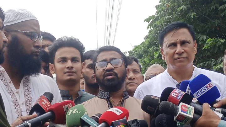 অন্তর্বর্তী সরকারের সহযোগিতায় রংপুর দখল করেছে জামায়াত: রাশেদ খাঁন