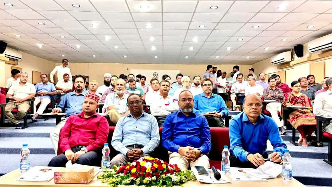 মধুর মান যাচাইয়ে এআই ব্যবহার নিয়ে হাবিপ্রবিতে কর্মশালা